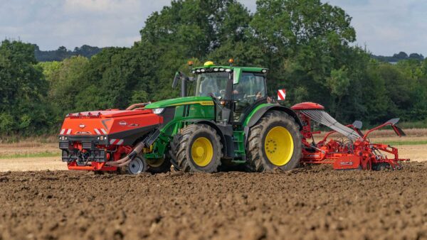 KUHN TF 2300 C - fronttank met dubbele compartimenten
