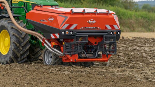 KUHN TF 2300 C - fronttank met dubbele compartimenten