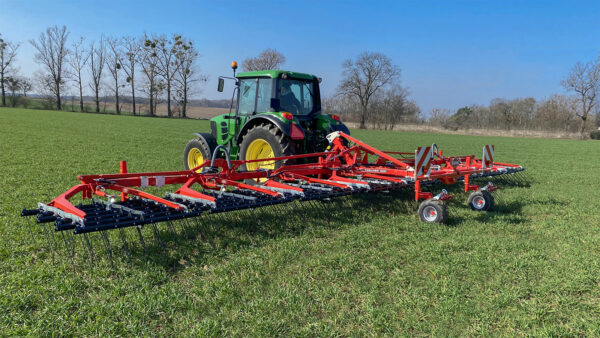 KUHN TINELINER - wiedeg voor mechanisch wieden