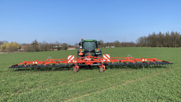 KUHN TINELINER - wiedeg voor mechanisch wieden