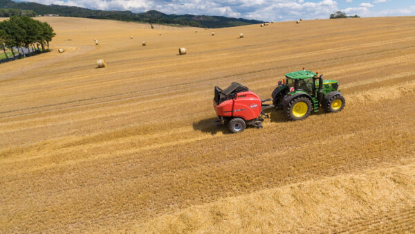 KUHN VB 7100 - ronde balenpers met variabele perskamer