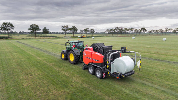 KUHN VBP 7100 - krachtige pers-wikkelcombinatie