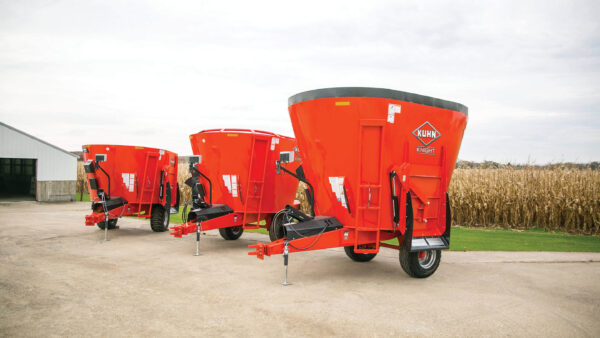 KUHN VS 100 - voermengwagen met één vijzel