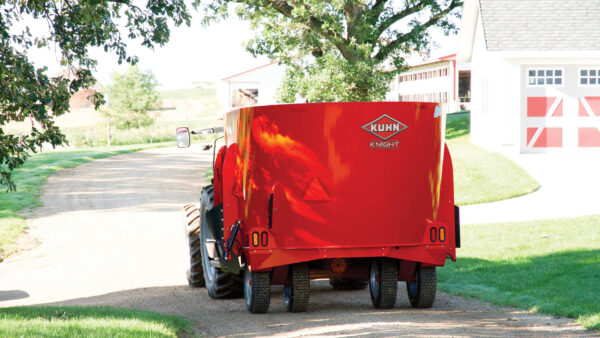 KUHN VSL 200 - voermengwagen met één vijzel