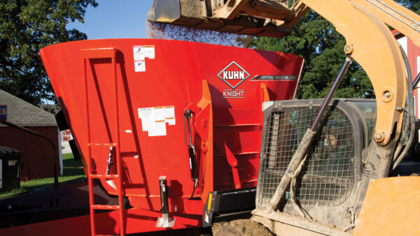KUHN VSL 200 - voermengwagen met één vijzel