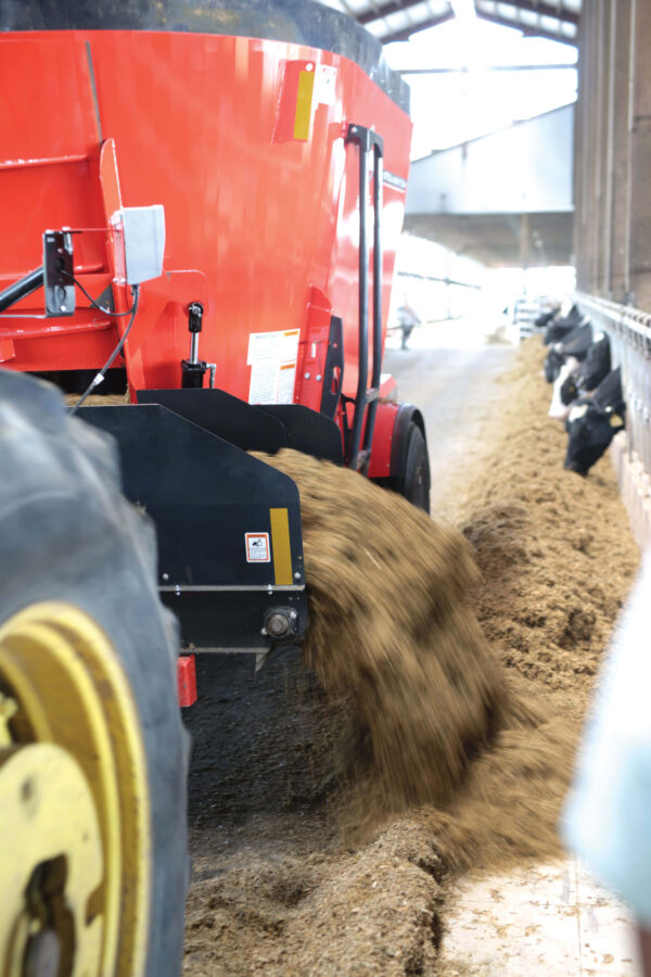 KUHN VT 200 - voermengwagen met twee vijzels